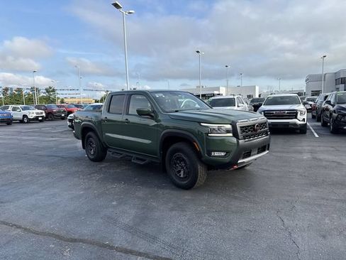 Used 2025 Nissan Frontier PRO-4X w/ Pro Convenience Package AWD/4WD image 6