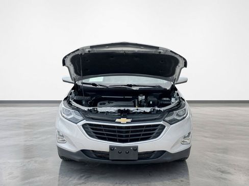Used 2021 Chevrolet Equinox LT AWD/4WD image 9