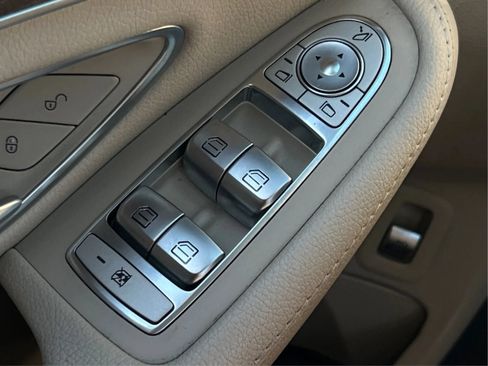 Used 2020 Mercedes-Benz C 300 4MATIC Sedan image 44