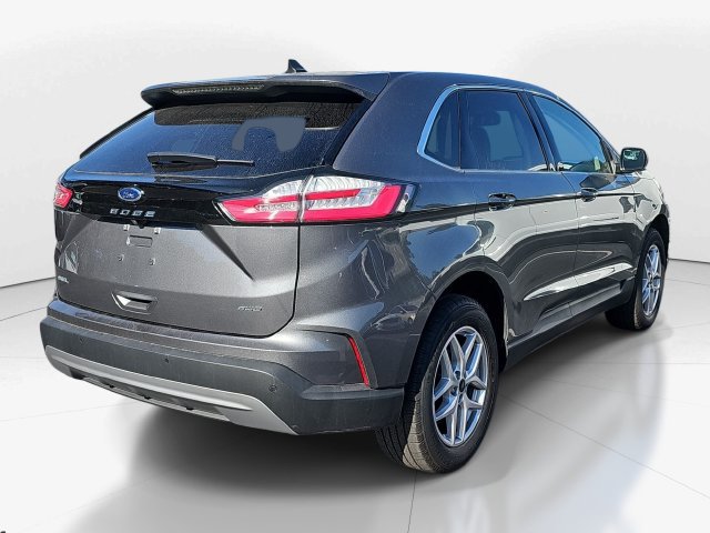 Used 2024 Ford Edge SEL w/ Convenience Package AWD/4WD image 3