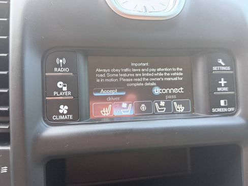 Used 2012 Chrysler 300 Limited w/ Luxury Group RWD image 18