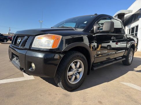 Used 2011 Nissan Titan PRO-4X w/ Pro-4x Technology Pkg image 7