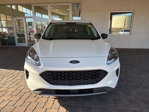 Certified 2022 Ford Escape SE image 8