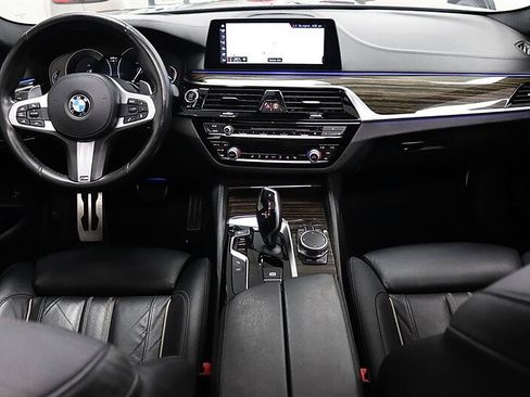 Used 2018 BMW 540i RWD image 26