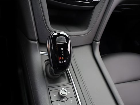 New 2026 Cadillac XT5 Luxury w/ LPO, Bronce Accent Package image 27