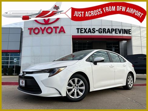 New 2026 Toyota Corolla LE image 1