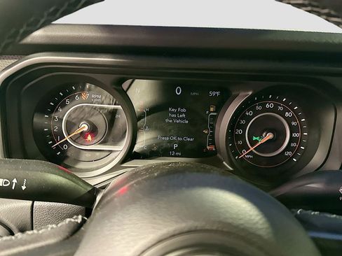 New 2026 Jeep Gladiator Rubicon w/ Dual Top Group image 16