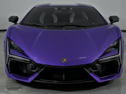 Used 2024 Lamborghini Revuelto image 3