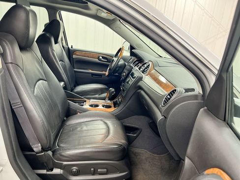 Used 2011 Buick Enclave CXL w/ Trailering Provision Package image 22