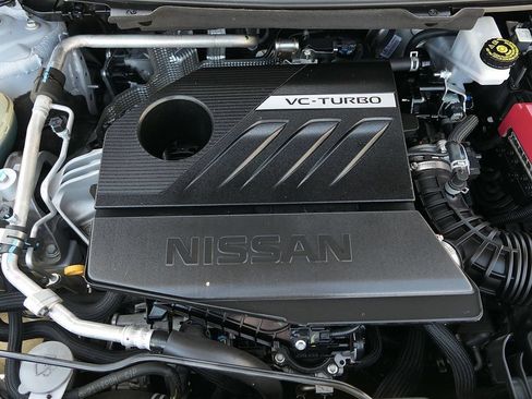Used 2024 Nissan Rogue SV FWD image 27