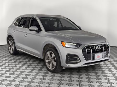 Used 2023 Audi Q5 2.0T Premium w/ Convenience Package AWD/4WD image 7
