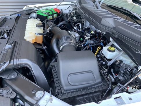 Used 2022 Ford F150 XL w/ Equipment Group 101A High RWD image 12