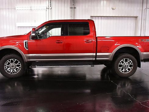 Used 2022 Ford F350 Lariat w/ Lariat Value Package image 4