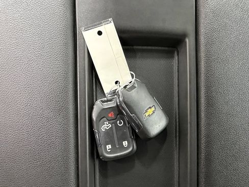 Used 2021 Chevrolet Silverado 2500 LT w/ Convenience Package AWD/4WD image 29