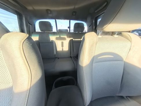 Used 2012 Toyota Tacoma Base image 24