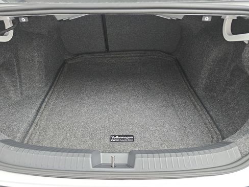 New 2026 Volkswagen Jetta GLI Autobahn FWD image 12