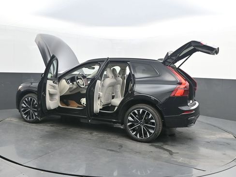 New 2026 Volvo XC60 B5 Ultra w/ Climate Package AWD/4WD image 39