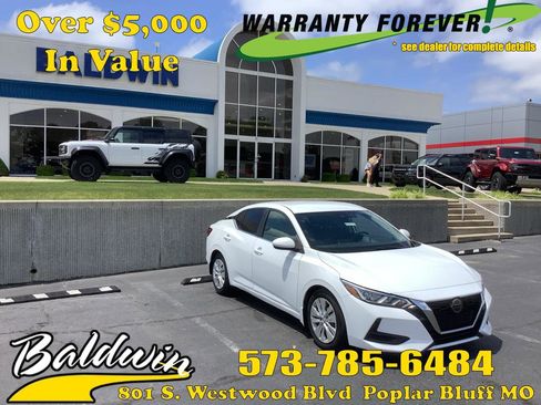 Used 2020 Nissan Sentra S FWD image 1