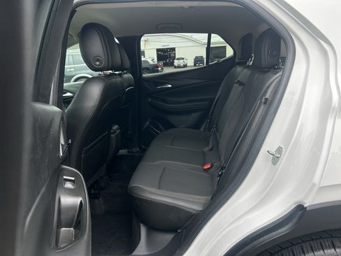 Used 2022 Buick Encore GX Select w/ Safety Package II AWD/4WD image 27
