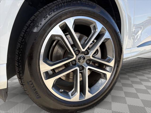 Used 2025 Audi Q5 Premium Plus w/ Premium Plus AWD/4WD image 9