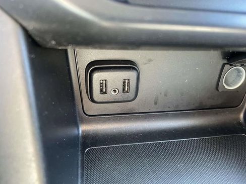 Used 2022 Chevrolet Colorado LT w/ Fleet Safety Package image 20