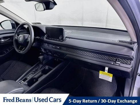 Used 2025 Honda Accord SE image 34