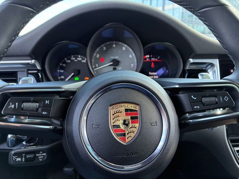 Certified 2023 Porsche Macan S image 33