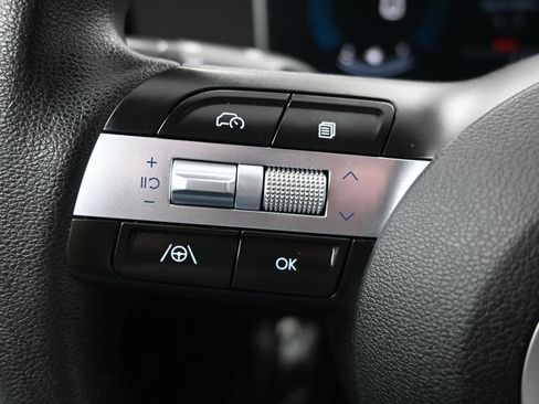 Used 2025 Hyundai Santa Cruz SEL image 24