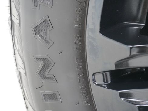 Used 2021 Toyota Tacoma SR w/ SR Convenience Package image 22