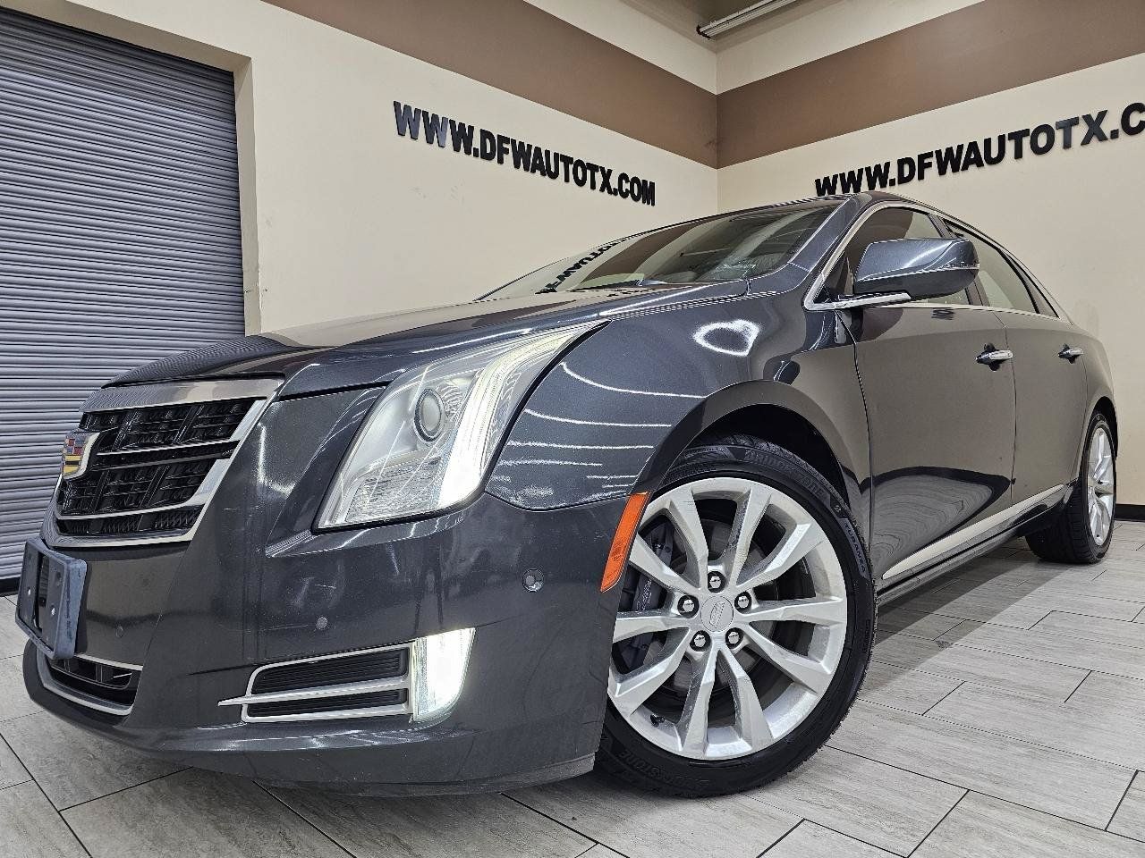 Used 2017 Cadillac XTS Luxury FWD image 1