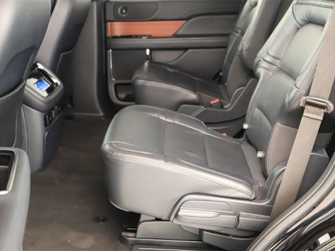 Used 2024 Lincoln Navigator Reserve image 28