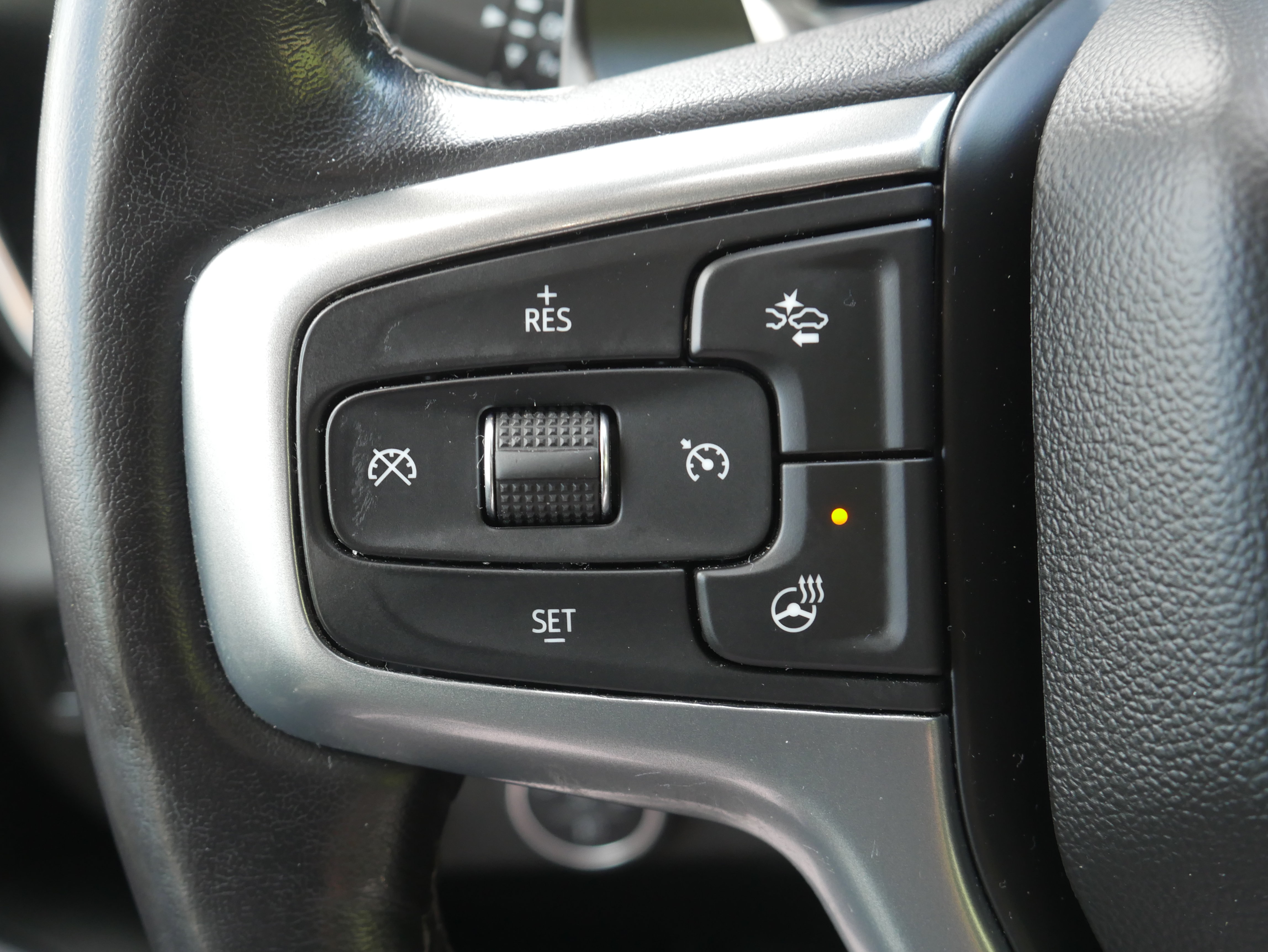 Certified 2022 Chevrolet Silverado 1500 RST w/ Convenience Package II AWD/4WD image 26