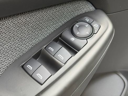 New 2026 Chevrolet TrailBlazer LT w/ LT Cold Weather Package FWD image 14