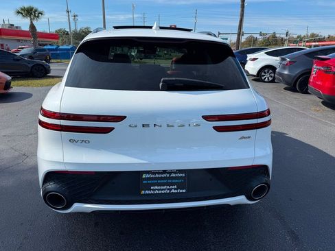 Used 2022 Genesis GV70 2.5T w/ Sport Prestige Package image 6