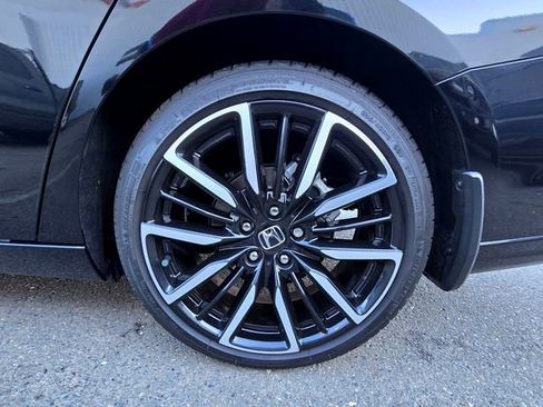 Used 2025 Honda Accord Touring image 28