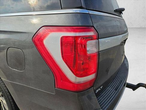 Used 2019 Ford Expedition Max XLT image 14