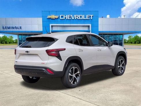 New 2026 Chevrolet Trax RS w/ Driver Confidence Package FWD image 4