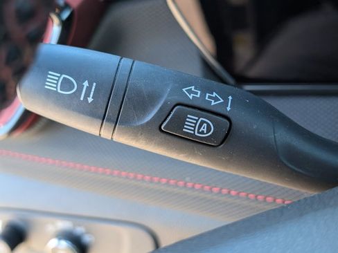 Used 2024 Chevrolet TrailBlazer RS w/ Convenience Package image 22