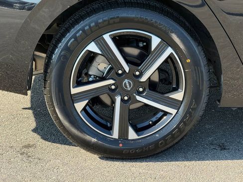 Used 2024 Nissan Sentra SV image 7