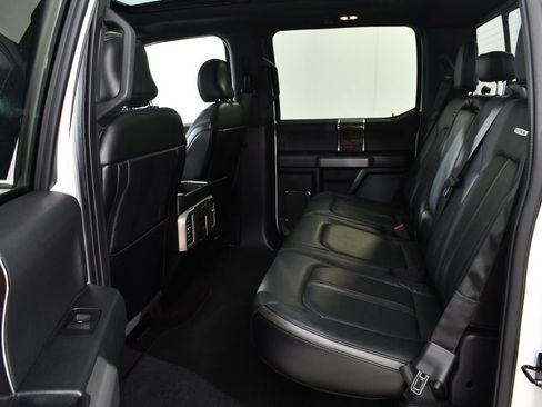 Used 2016 Ford F150 Platinum w/ Equipment Group 701A Luxury AWD/4WD image 11