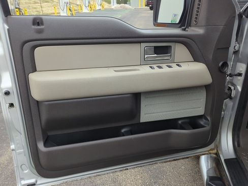 Used 2010 Ford F150 XLT image 12