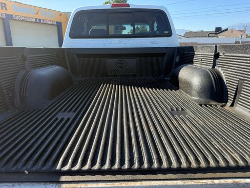 Used 2003 Toyota Tacoma PreRunner RWD image 13