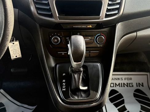 Used 2019 Ford Transit Connect XL FWD image 18