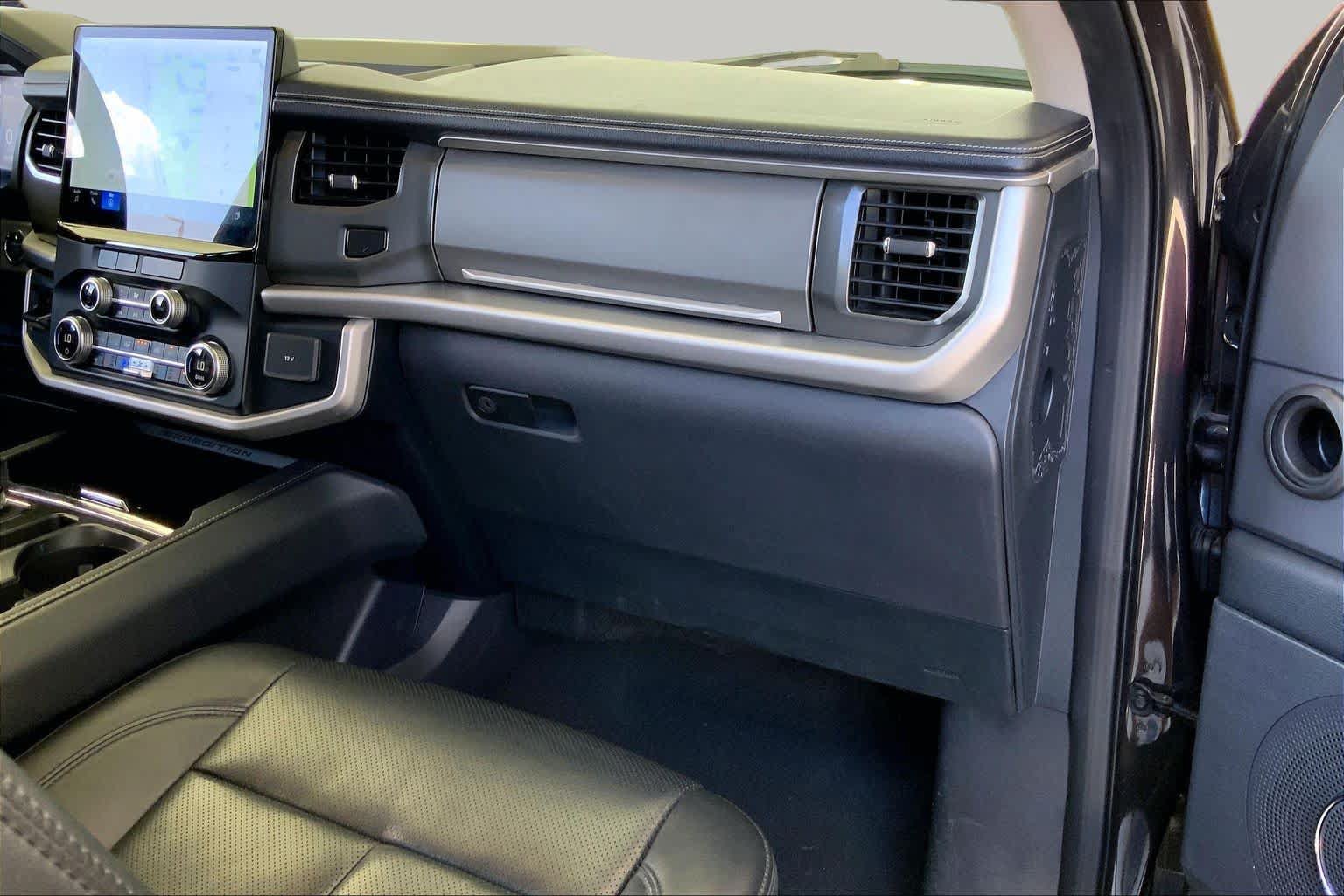 Used 2024 Ford Expedition Max XLT RWD image 18