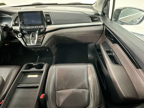 Used 2019 Honda Odyssey Elite image 11