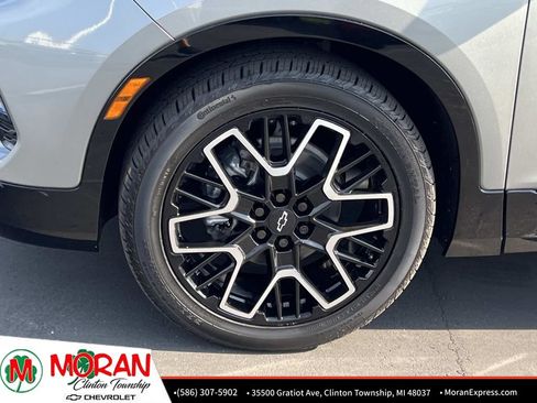 Certified 2023 Chevrolet Blazer RS w/ Driver Confidence II Package AWD/4WD image 11