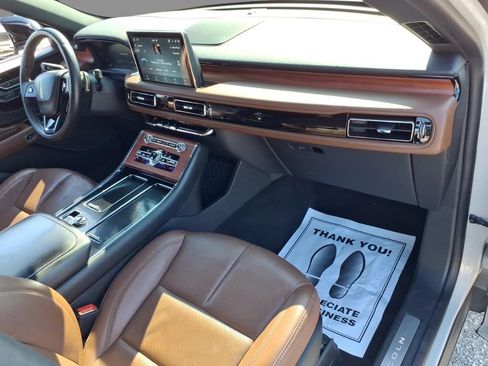 Certified 2023 Lincoln Aviator Reserve w/ Elements Package Plus RWD image 12