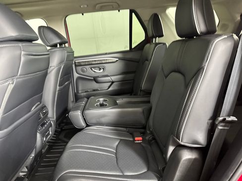 Used 2025 Honda Pilot Elite image 26