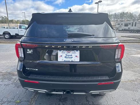New 2026 Ford Explorer Active w/ Active Comfort Package image 7