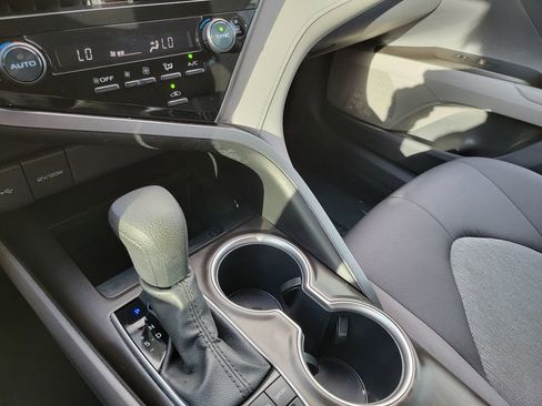 Used 2024 Toyota Camry LE image 18